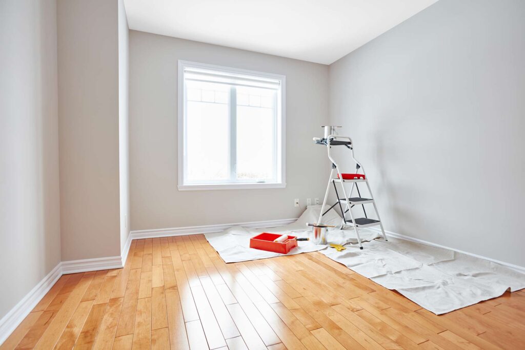 painting house interior